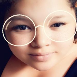 Meet your Posher, Naomi